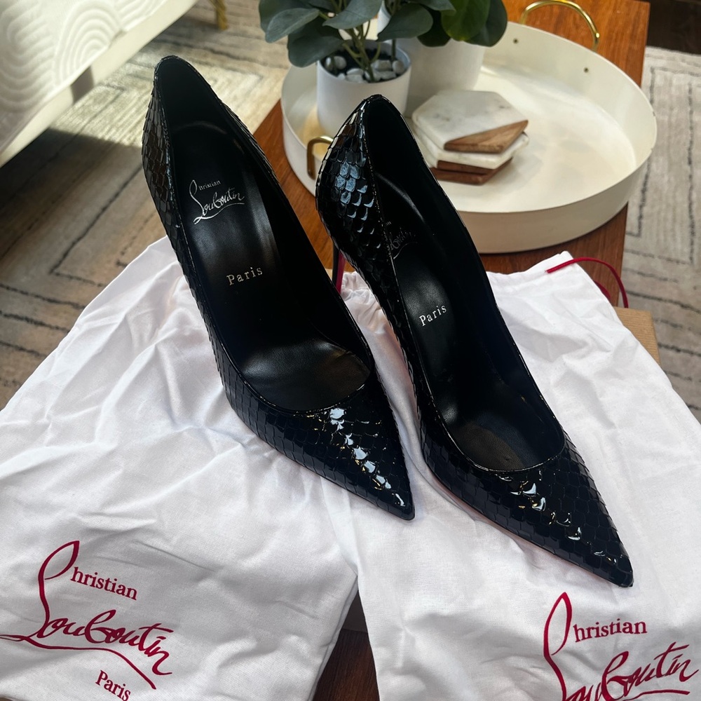 Christian Louboutin - Kate 85 - Like new Black only worn 1 time size 9